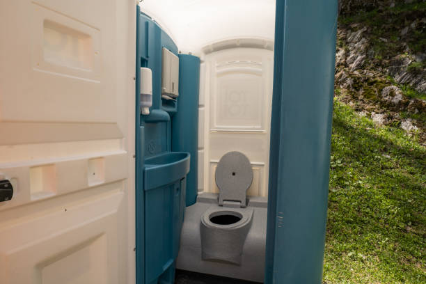 Best Portable restroom trailer rental  in West Puente Valley, CA